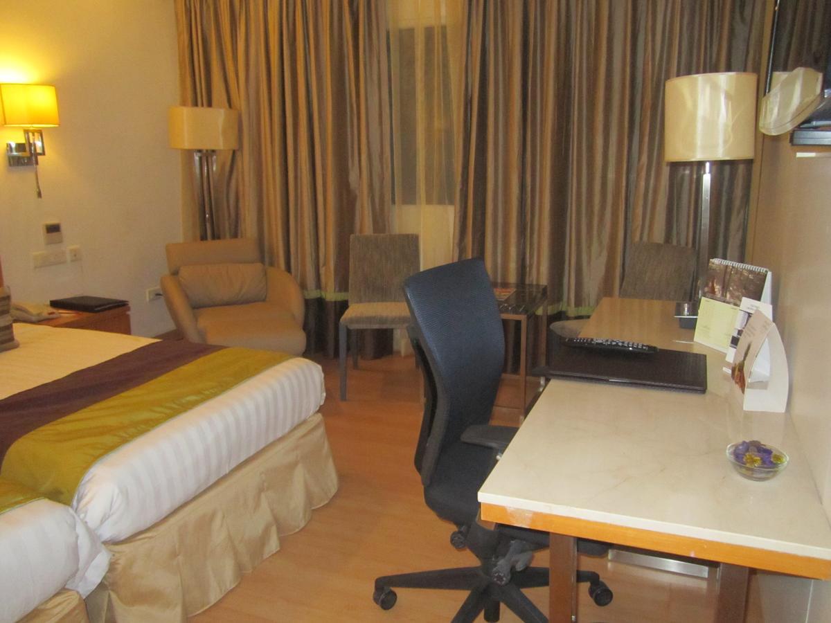 Manasarovar - The Fern Hyderabad Exterior photo